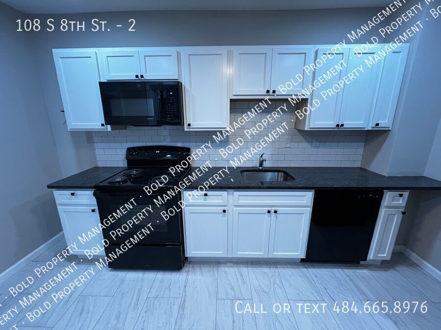 Photo - 108 S 8th St.-2