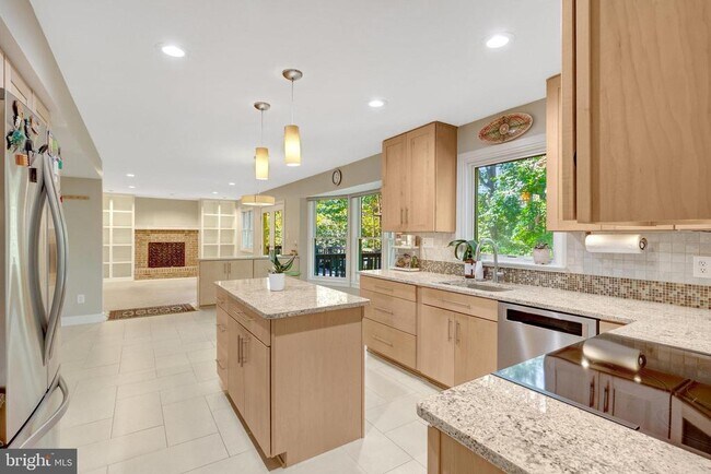 Foto del edificio - 11637 Quail Ridge Ct