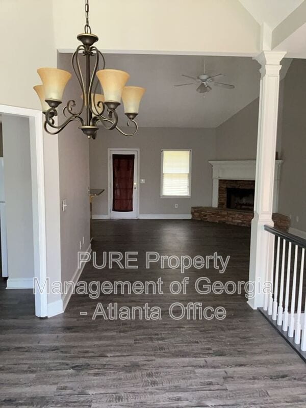Building Photo - 27 N Hampton Dr