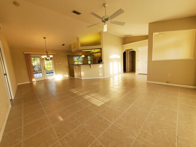 Foto del edificio - 9105 Ravel St