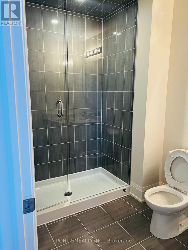 Building Photo - 329 Woodgate Pines Dr