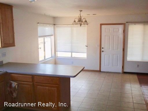 Building Photo - 3 br, 2 bath House - 7052 Avalon Avenue