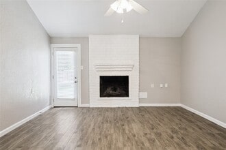 Building Photo - 612 Wisconsin St