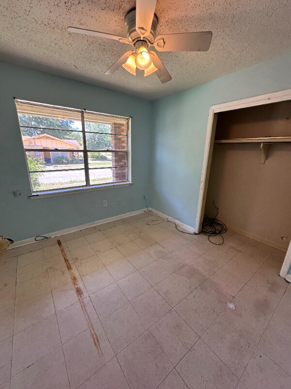 Building Photo - 2198 Alice Dr