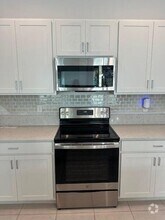 Building Photo - 4504 Hartwell Ln