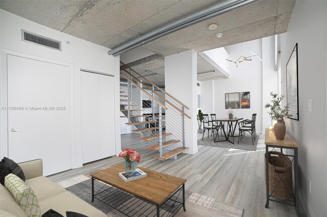 Foto del edificio - 690 SW 1st Ct