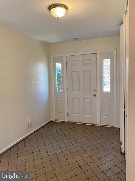 Building Photo - 12909 Chathlake Ln