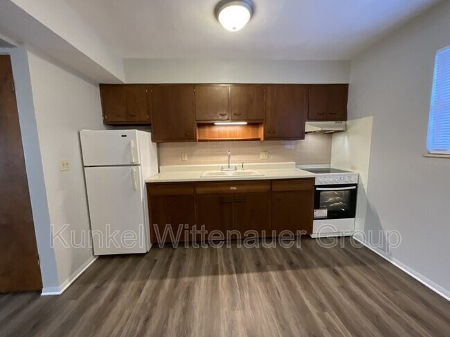 Foto del edificio - 815 Laurel St