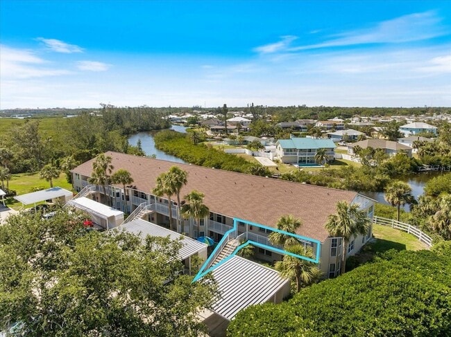 Building Photo - 841 Waterside Dr