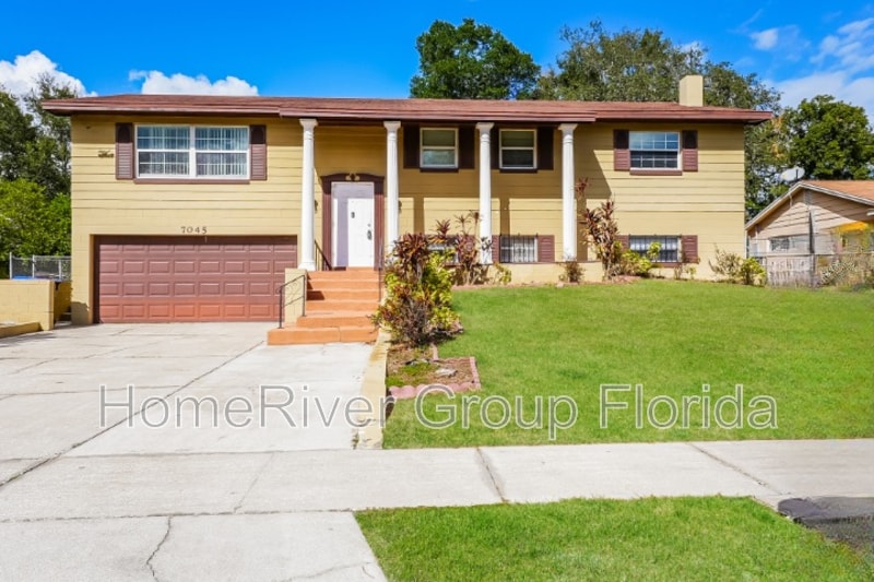 Primary Photo - 7045 Willowwood St