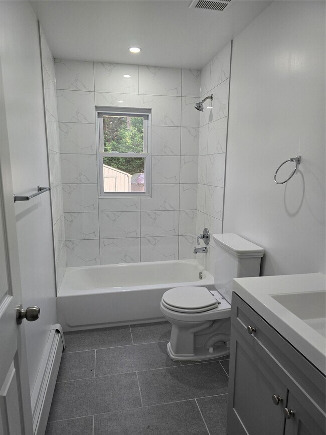 Foto del edificio - 1050 Karshick St