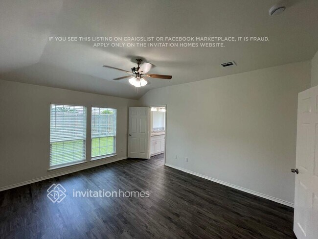 Building Photo - 15414 Misty Dawn Tr