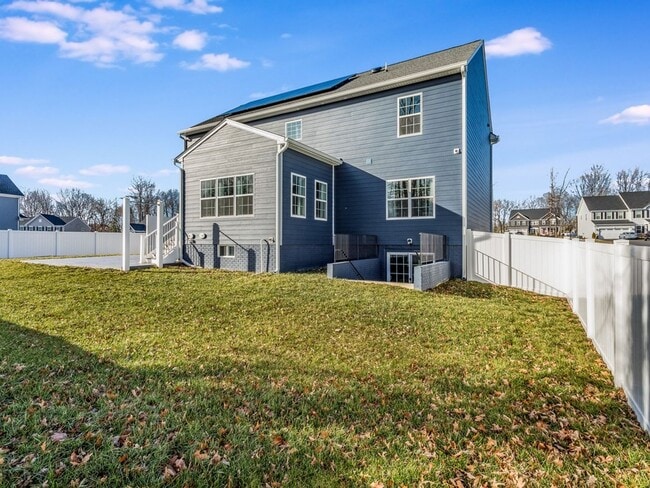 Building Photo - Luxurious Living Lewis Style: A Spacious 5-Bedroom Home with Modern Elegance