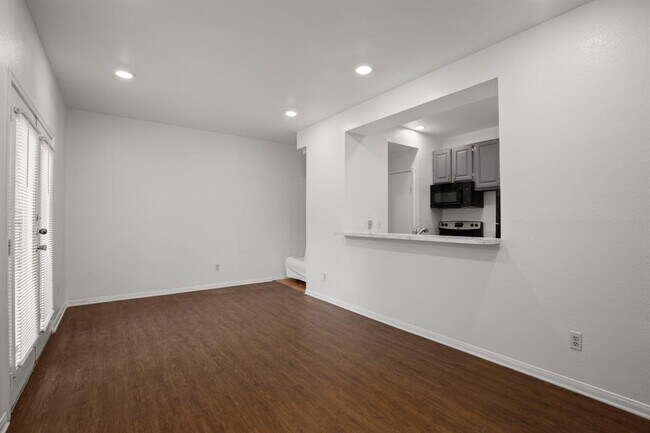 Foto del edificio - 1006 1/2 W 22nd St