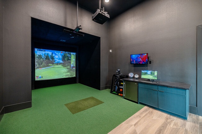 Golf Simulator Lounge - Inkwell at Baseline