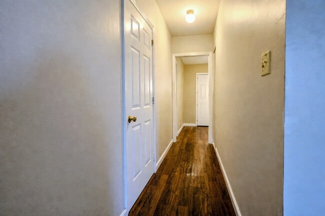 Foto del edificio - 1295 Creek Rd