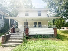 Building Photo - 380 Noble Ave