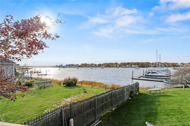 Building Photo - 1 Rodeo Dr