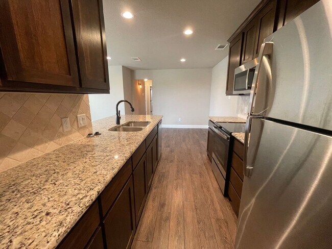 Foto del edificio - 8113-8115 Tanner