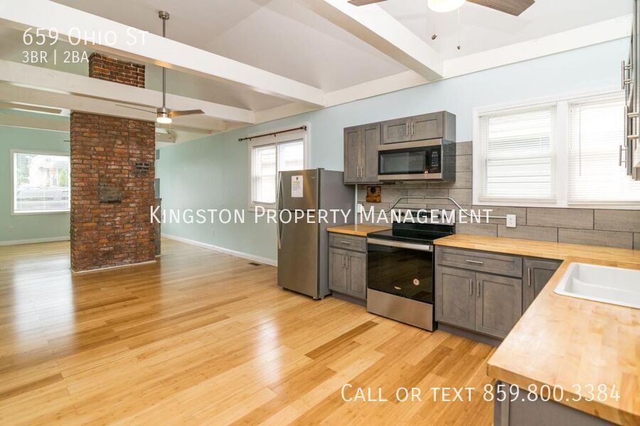 Foto principal - Gorgeous 3 Bedroom House!! 1/2 OFF securit...