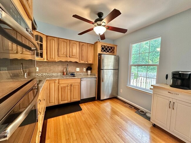 Building Photo - 103 Staunton Ct