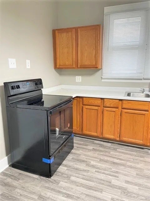 Foto del edificio - 310 Pullen Ave