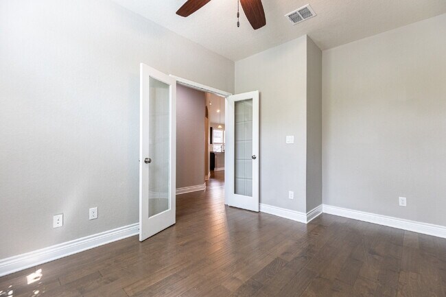 Foto del edificio - 27462 Paraiso Sands