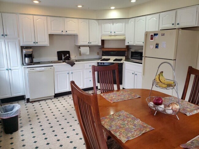 Foto del edificio - 48 Langdon St