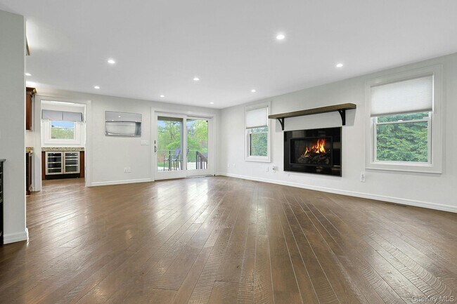 Foto del edificio - 505 Bedford Rd