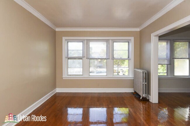Foto del edificio - 5151 N Troy St