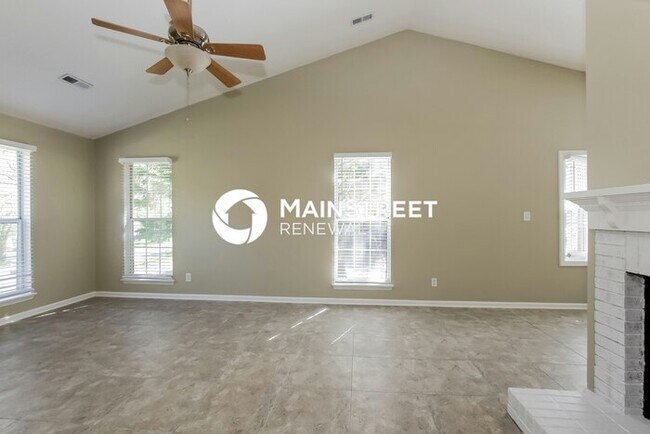 Foto del edificio - 3 Bedroom Pet-Friendly Home in Pineville, ...