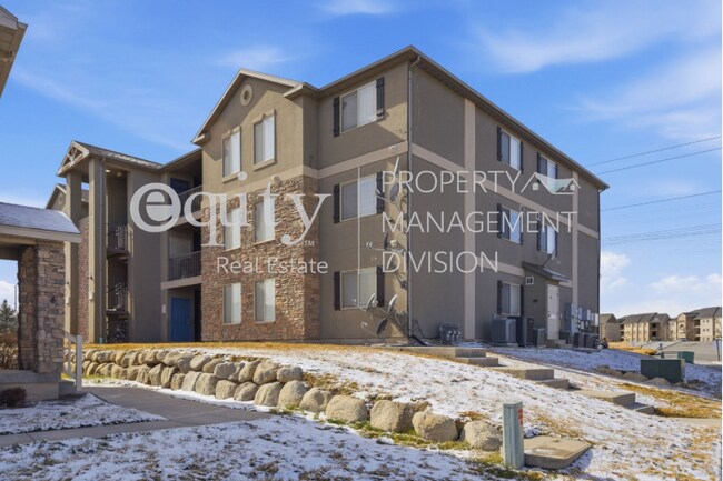 Foto del edificio - 3812 E Rock Creek Rd