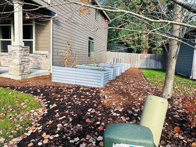 Foto del edificio - Beautiful Custom Felida Home