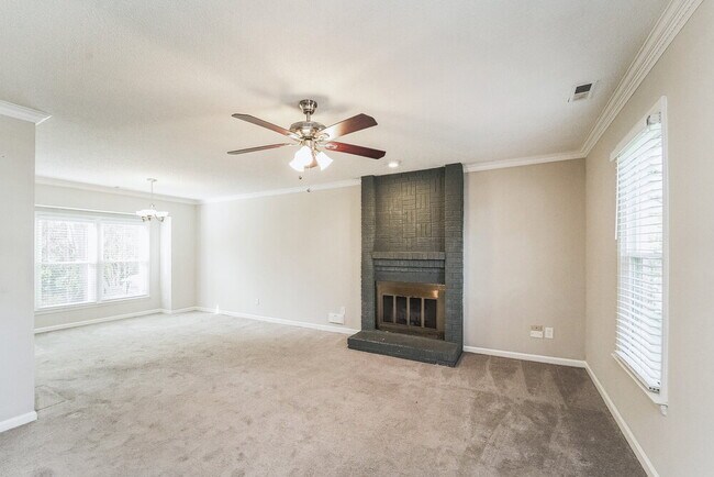 Building Photo - 9612 Manus Ct