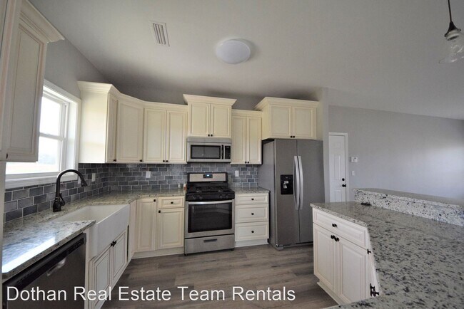 Foto del edificio - 3 br, 2 bath House - 207 Borland Ave