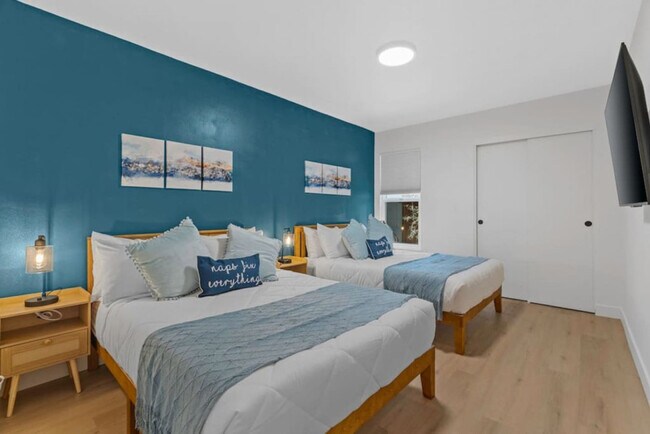 Foto del edificio - 909 E Camelback Rd