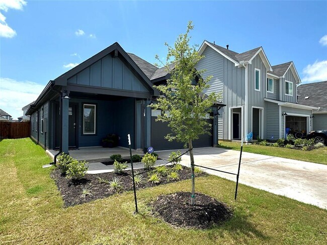 Foto del edificio - 504 Sandringham Lp