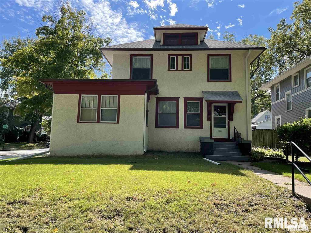 Primary Photo - 221 E Dover Ct