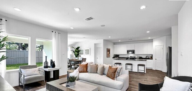 Foto del edificio - 5524 Poplar Rdg Ct