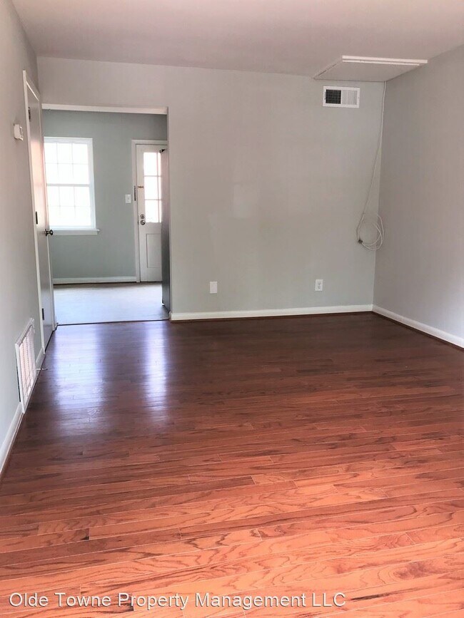 Building Photo - 2 br, 1 bath House - 411 Amelia Street