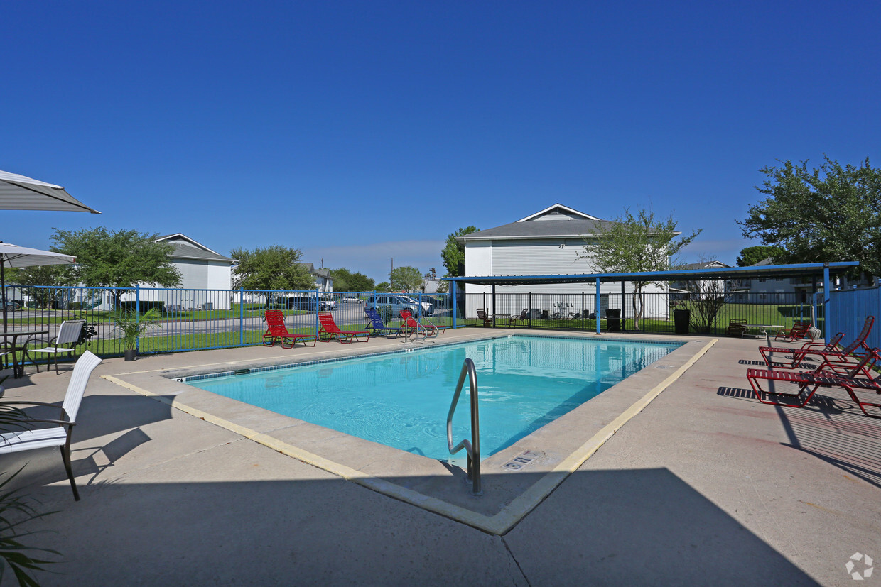 Primary Photo - Escondido Creek Apartments