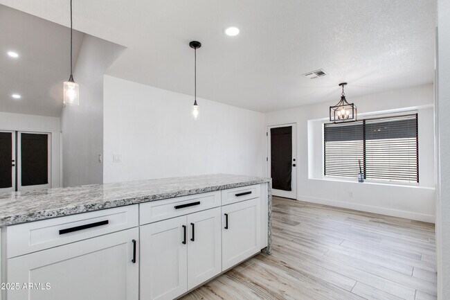 Foto del edificio - 1112 N 87th St