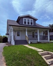 Building Photo - 17 W Oak Ridge Dr