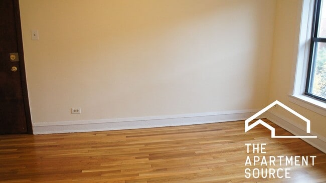 Building Photo - 3304 W Schubert Ave