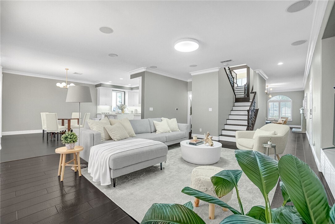 Foto principal - 4335 W 190th St