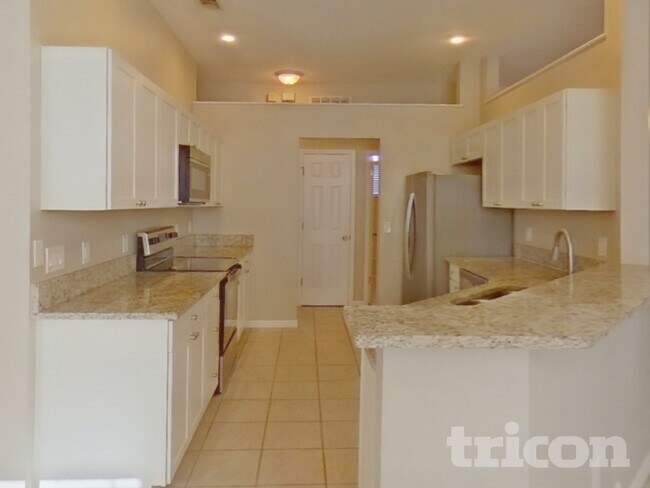 Foto del edificio - 347 Golf Course Pkwy