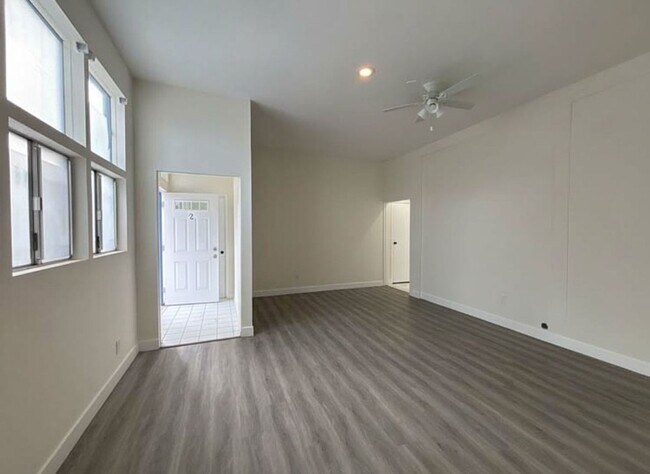 Foto del edificio - 915 Broadway St