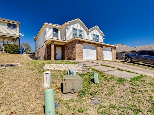 Foto del edificio - 719 Claremont Pkwy