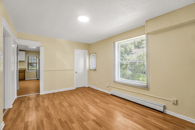 Building Photo - 30 Terrace Ave