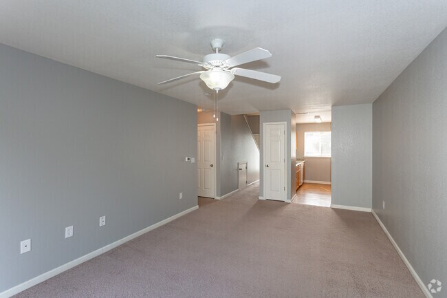 3BR, 2BA - 1350 SF - Four Winds Apartments